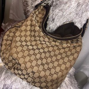 ‼️SOLD ‼️ GUCCI LEATHER HOBO BAG